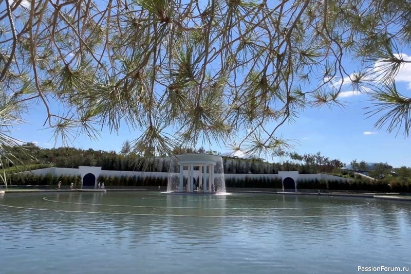 Парковые фонтаны.