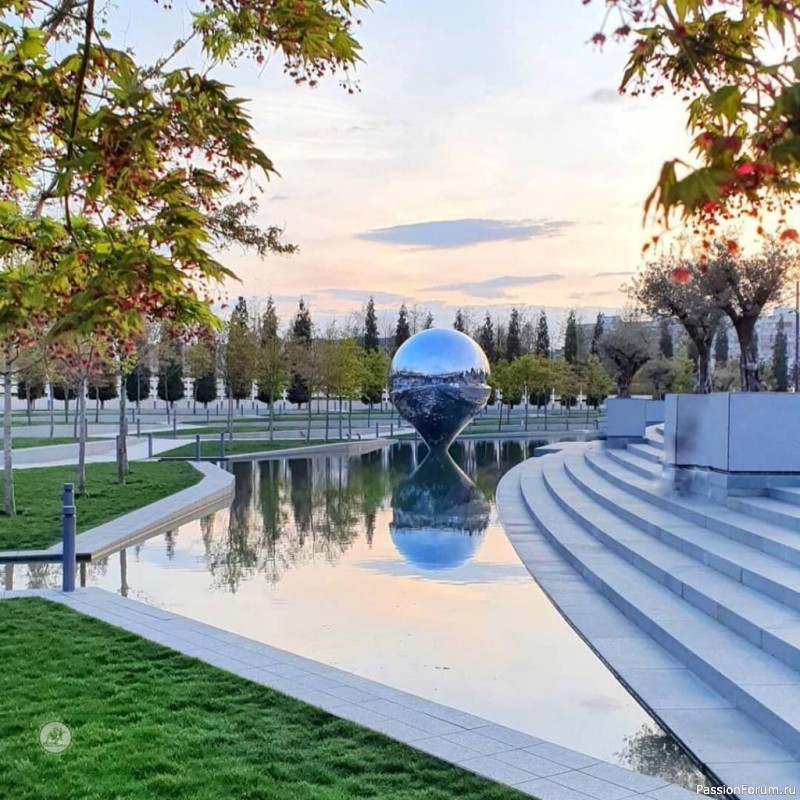 Парковые фонтаны.