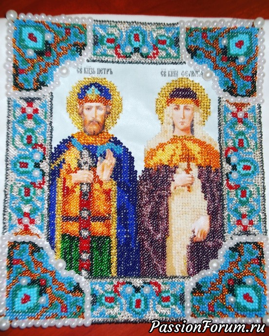 Вышивала для храма. Эта вышивка была вшита в хоругвь Вышивала для храма. Эта вышивка была вшита в хоругвь