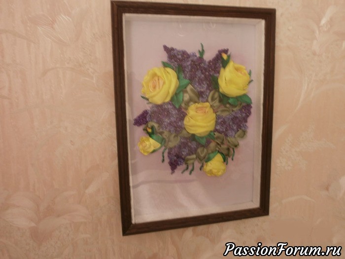 Розы и сирень лентами