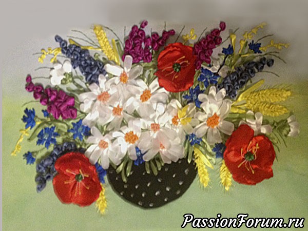 Маки и ромашки. Игольницы