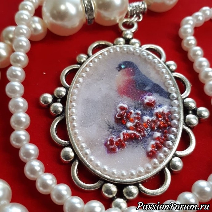Жемчужное ожерелье с серёжками "Снегирь"