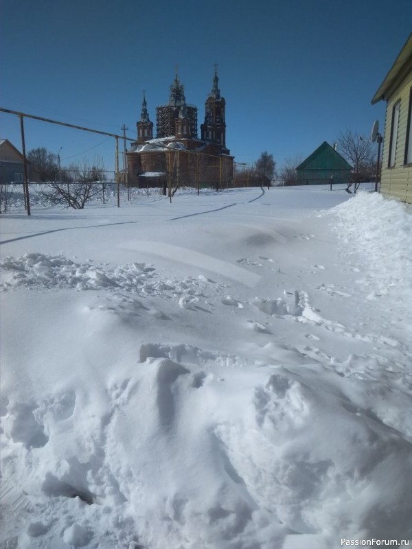 Дед Мороз поздравляет с....8 марта!