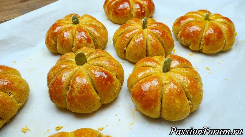 Тыквенные булочки с начинкой
