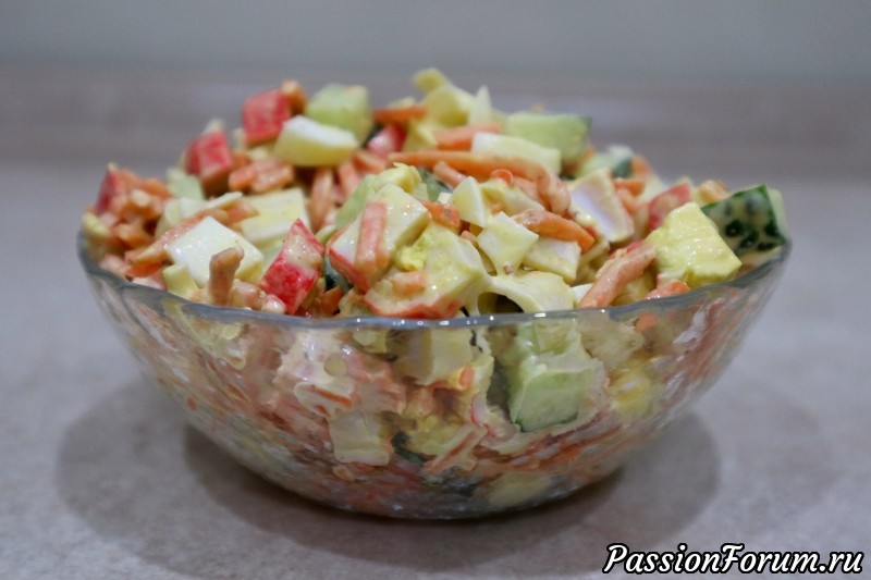 Салат «Вкусняшка» с крабовыми палочками