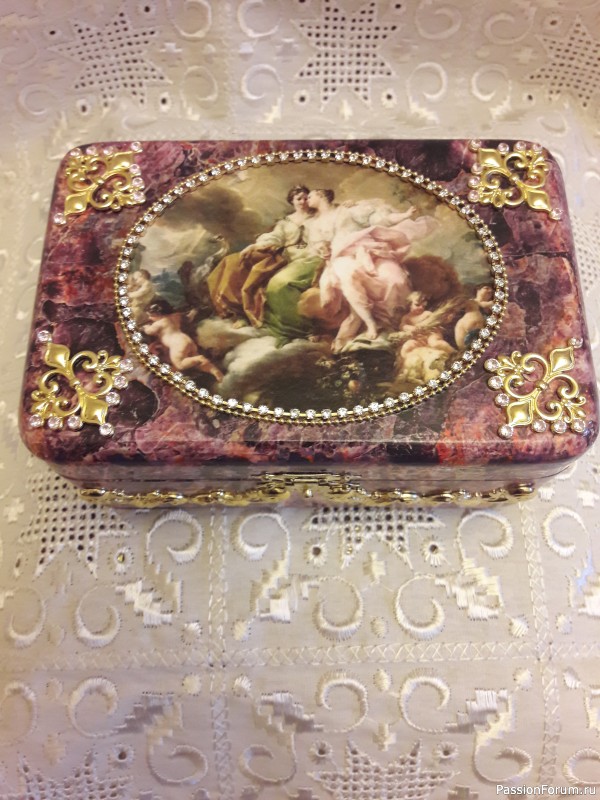 Моя чароитовая шкатулочка (декупаж шкатулки).