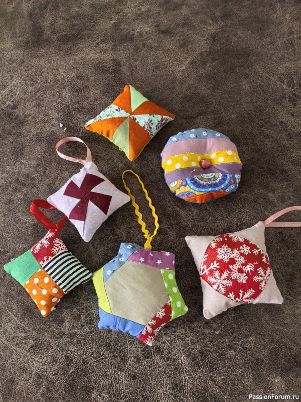 Шью мелочи.