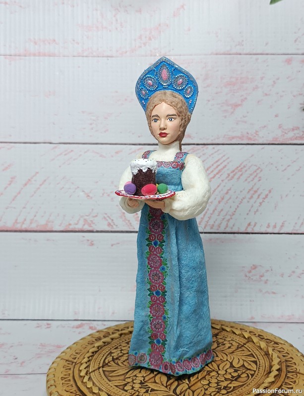 Русская красавица. Ватная игрушка на пасхальную тему