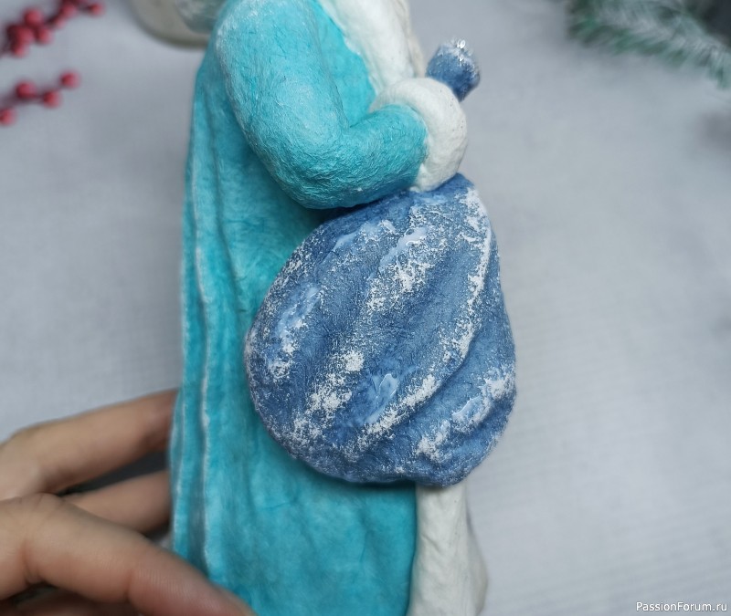 Дедушка Мороз спешит на ёлку!