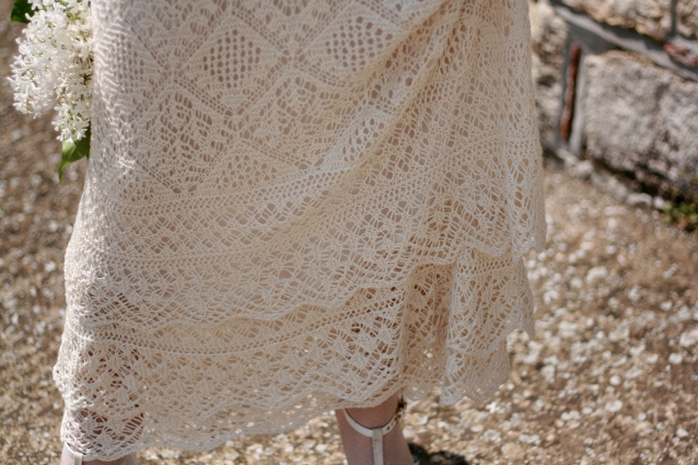 Летнее платье вязаное спицами.