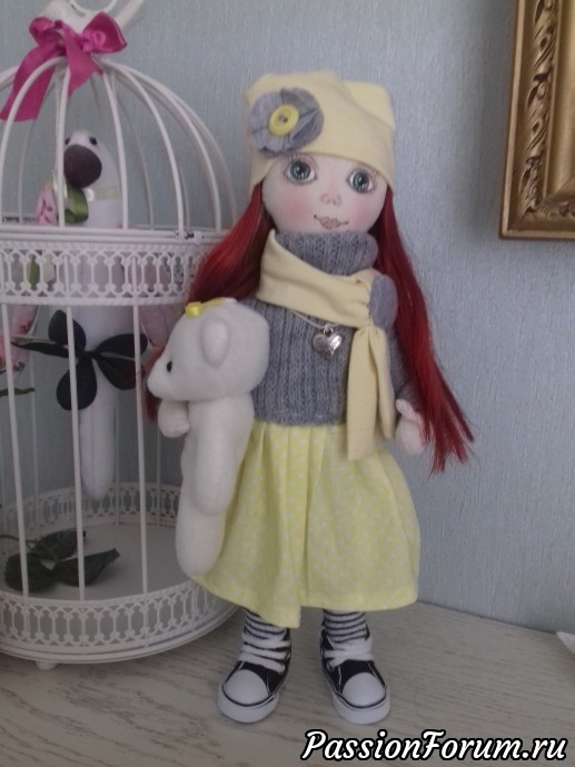 Куколка Диана ещё дома. Куколка Диана ещё дома.