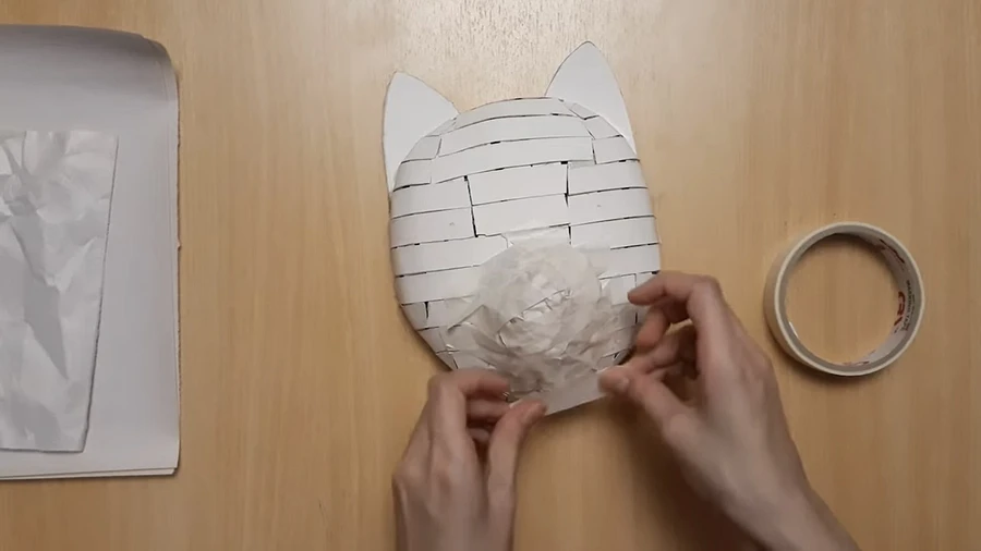 Делаем маску из папье-маше. Японская кошка