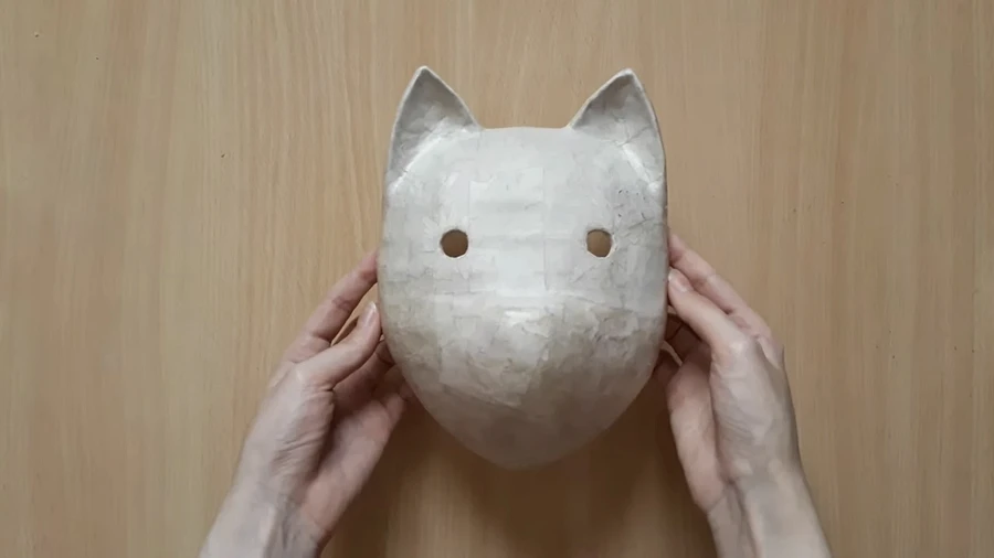 Делаем маску из папье-маше. Японская кошка