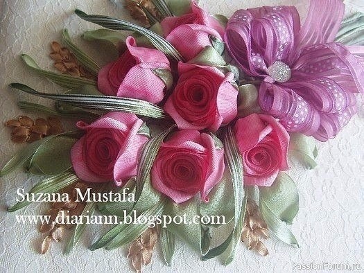 Маленькие розочки из атласных лент. МК