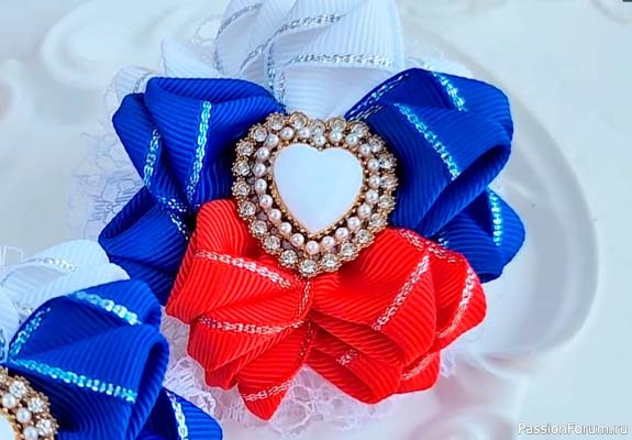Бантики "триколор" в технике канзаши. Видео МК