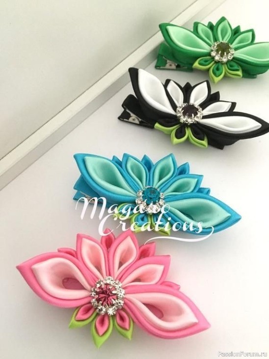 Броши из лент в технике канзаши. Идеи