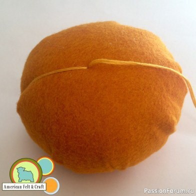 Миниатюрные фетровые тыковки. МК