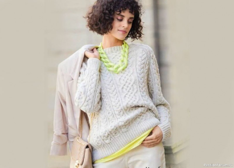 Женский пуловер реглан с «косами». Описание и схема