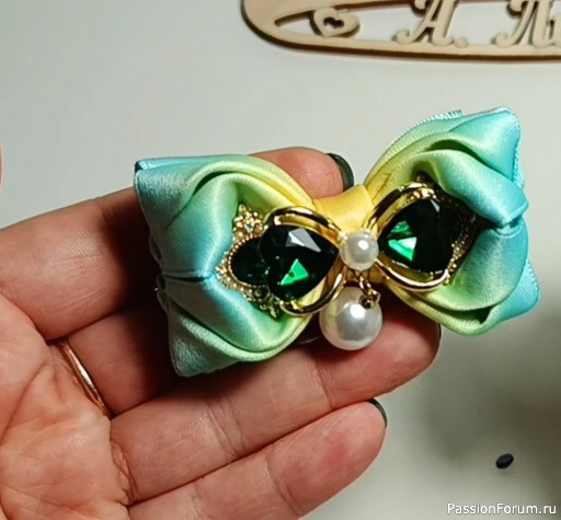 Бантики изумрудные. Мастер класс