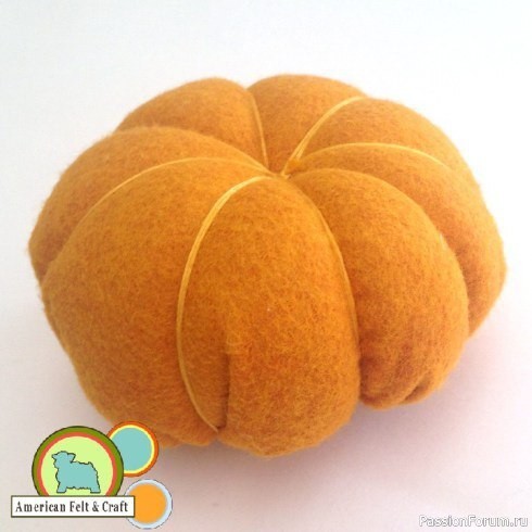 Миниатюрные фетровые тыковки. МК