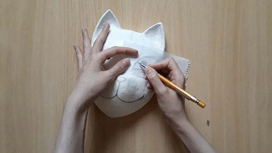 Делаем маску из папье-маше. Японская кошка