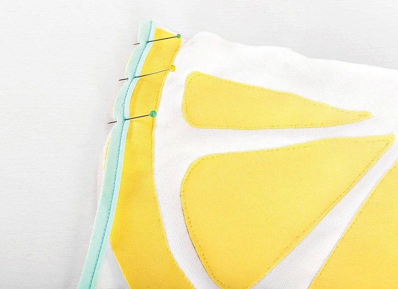 Сумочка в форме лимонной дольки