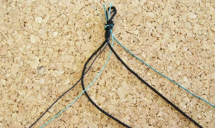 Как сплести необычную тесьму своими руками: мастер-класс