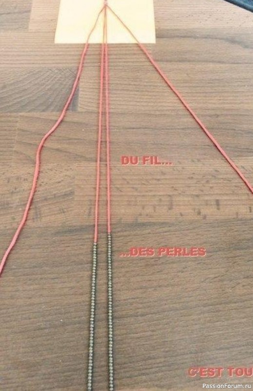 Плетение браслетов из ниток и бусин