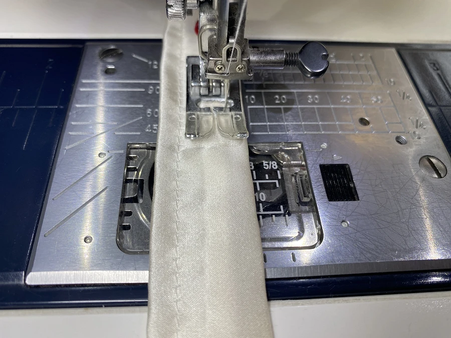 Как сшить маску для сна из натурального шёлка для путешествий: мастер-класс