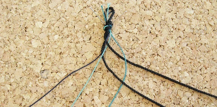 Как сплести необычную тесьму своими руками: мастер-класс