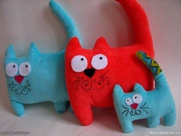 Забавные коты-подушки + выкройки