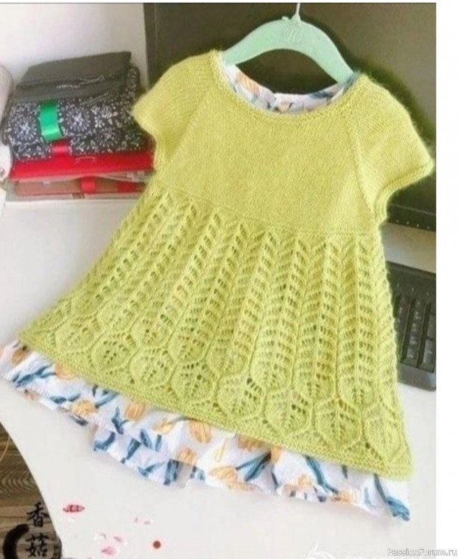 Очаровательное детское платье с яркой лимонной основой