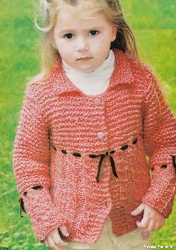 Вязаный жакет для девочки