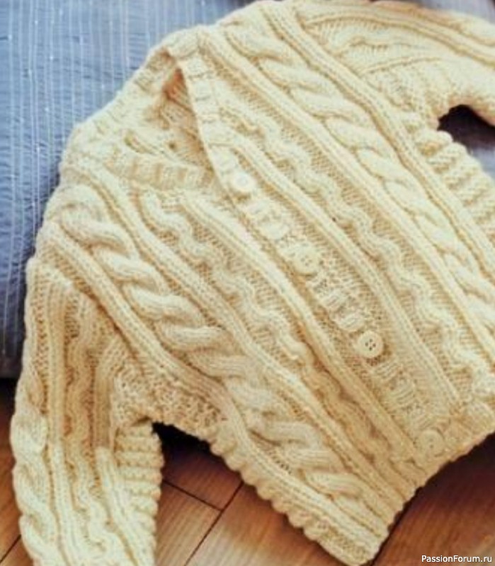 Жакет с косами для малыша. Описание