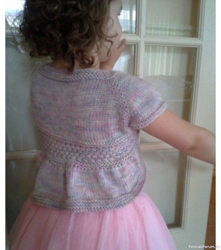 Бесшовное болеро для девочки. Описание