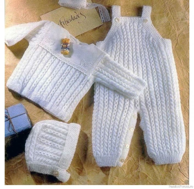 Комплект для новорожденного спицами