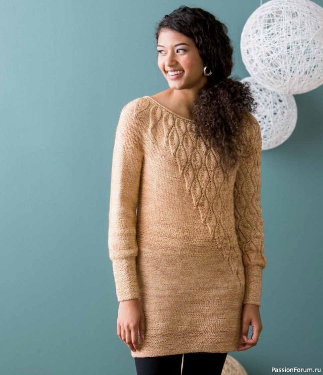 Стильная туника спицами с узором из листьев от Эшли Рао
