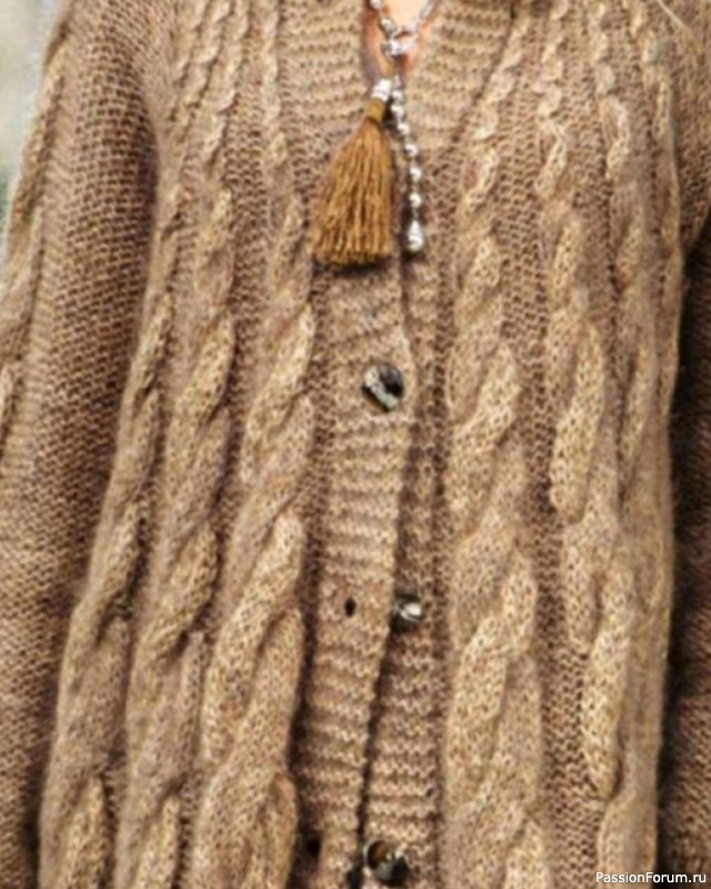 Пальто с косами, описание вязания