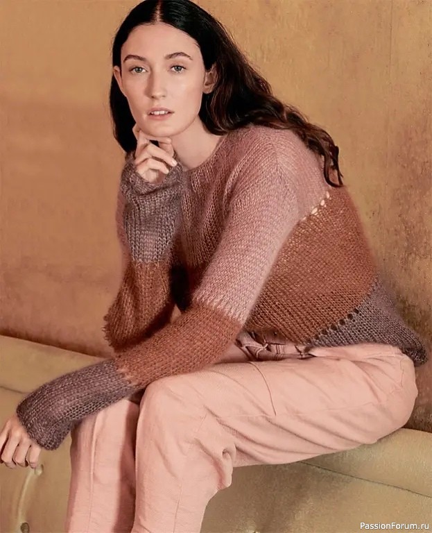 Трехцветный джемпер с ажурными дорожками. Описание