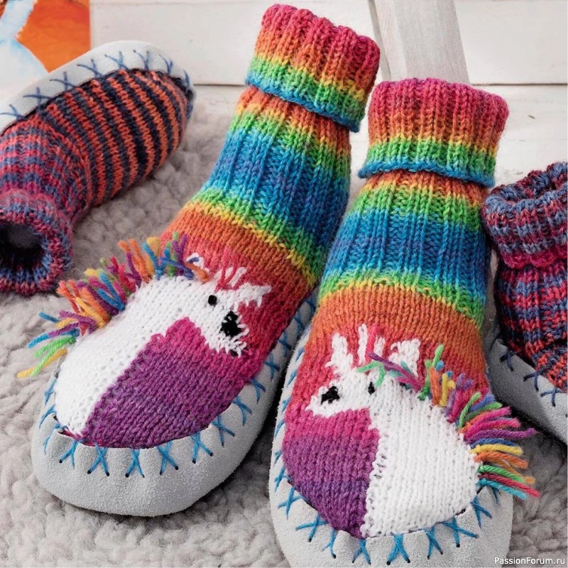 Носки-тапочки с мотивом «Единорог». Описание