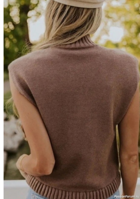 Жилет шоколадного цвета спицами. Схема