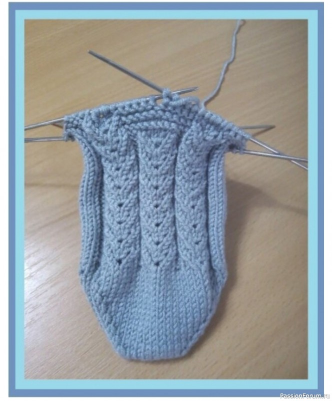 Бесшовные тапочки узором "Колосок". Описание