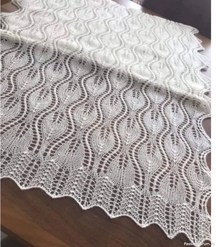 Палантин спицами: просто и красиво!