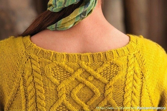 Туника узором араны спицами