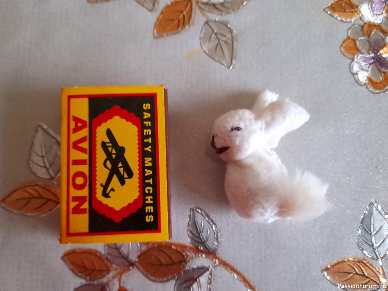 Елочные игрушки "Кролик в колыбели".