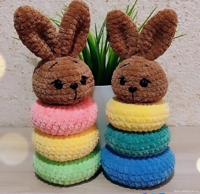 Пирамидка "Зайчик" крючком. МК