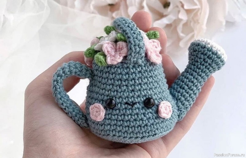 Приветливый лейка-мимик крючком. МК