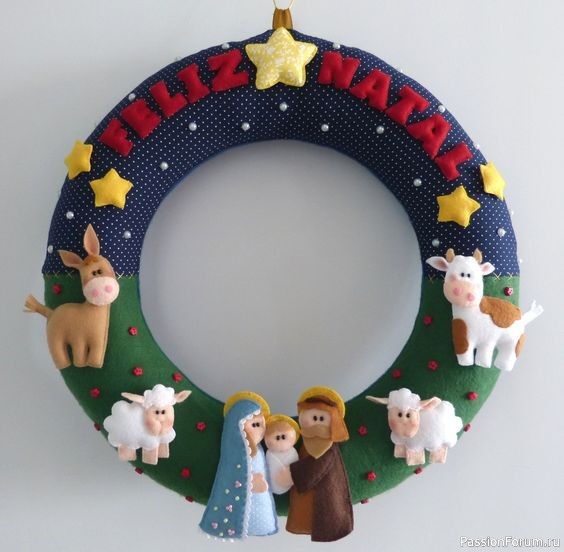 Рождественские веночки из фетра