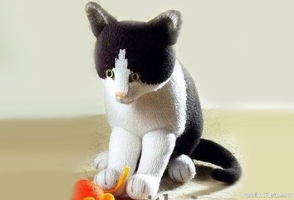 Кошечка спицами. Описание