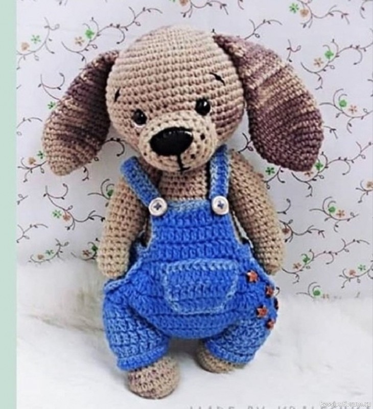 Собачка в комбинезоне крючком. МК